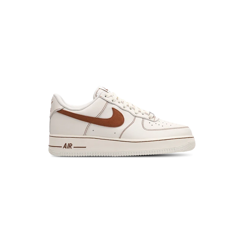 Nike Air Force 1 ’07 White Brown Sneakers