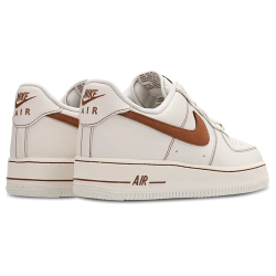 Nike Air Force 1 ’07 White Brown Sneakers