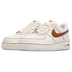 Nike Air Force 1 ’07 White Brown Sneakers